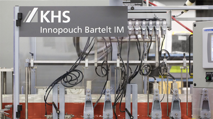 Horizontale Form-, Füll- und Verschließmaschine KHS Innopouch Bartelt® IM