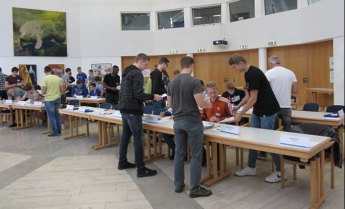 Schüler | KHS Group